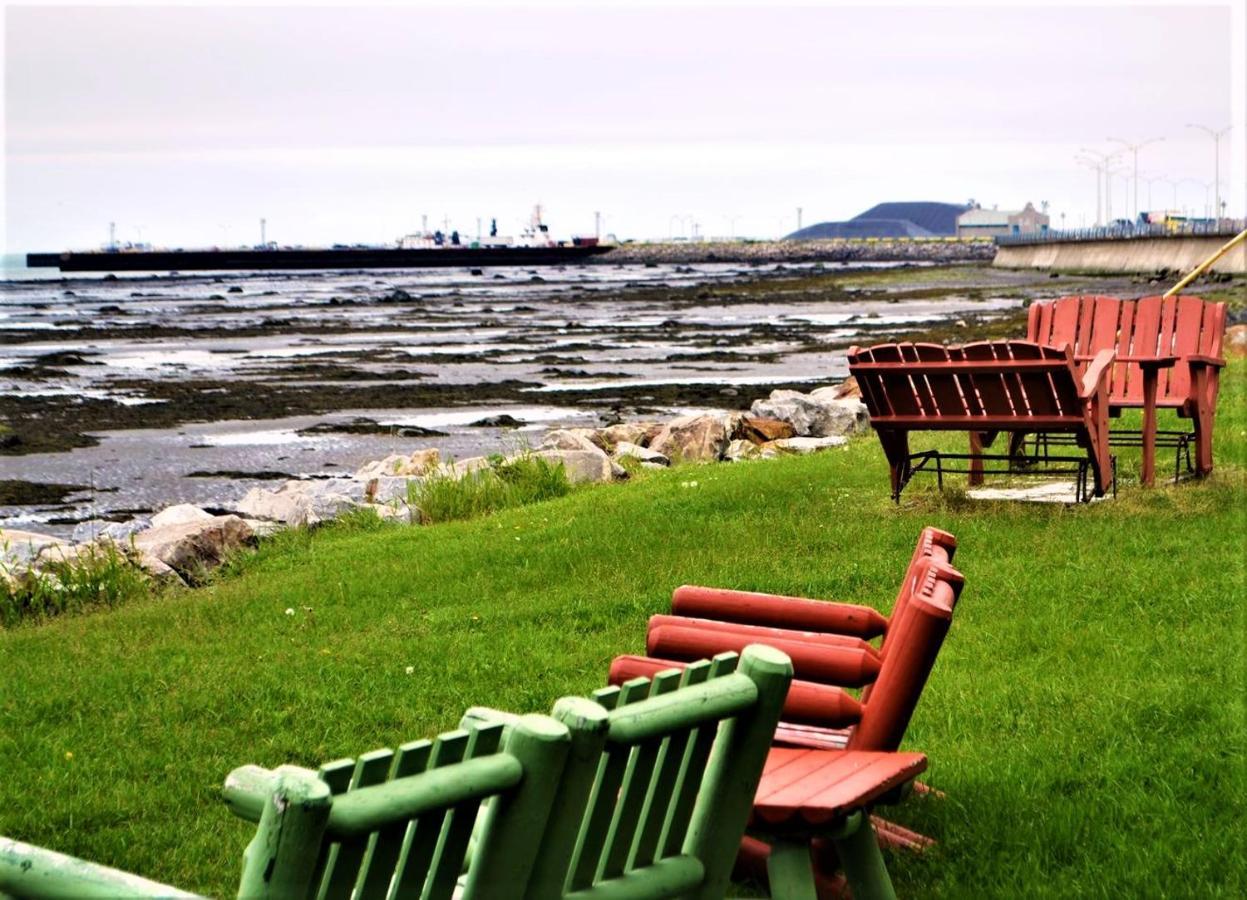 Motel Rimouski Eksteriør bilde